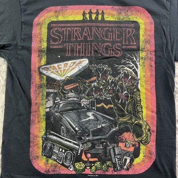 Stranger Things Shirt Mens Small Black Demogorgon Arcade Netflix Retro 80s - Picture 3 of 8